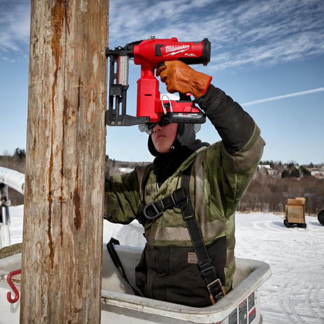 Milwaukee M18 FUEL Utility Fencing Stapler Kit from GME Supply