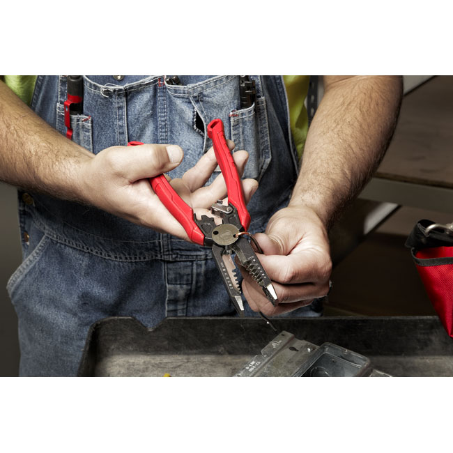 Milwaukee 7in1 High-Leverage Combination Pliers from GME Supply