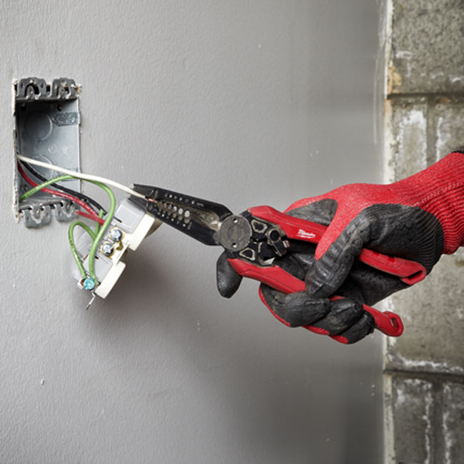 Milwaukee 7in1 High-Leverage Combination Pliers from GME Supply