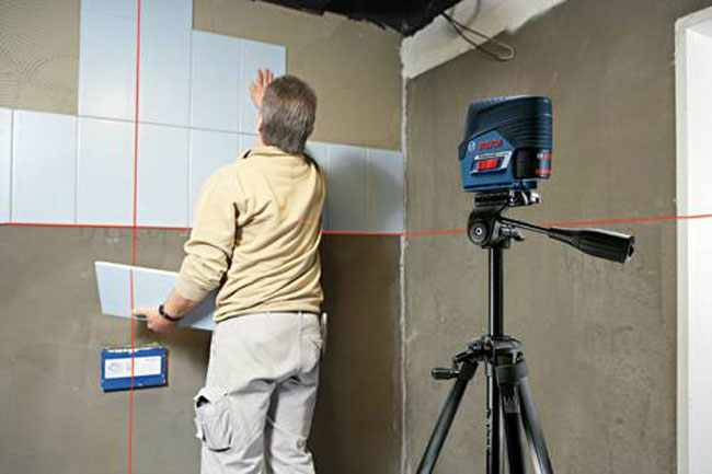 Bosch 12V Max Connected Cross-Line Laser with Plumb Points from GME Supply