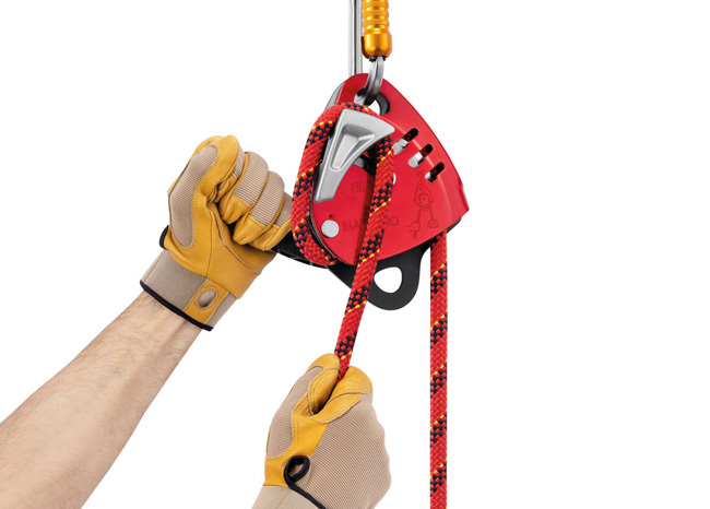 Petzl MAESTRO Descender from GME Supply